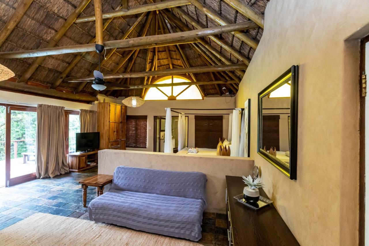 Fish Eagle Manor Bed & Breakfast 4*